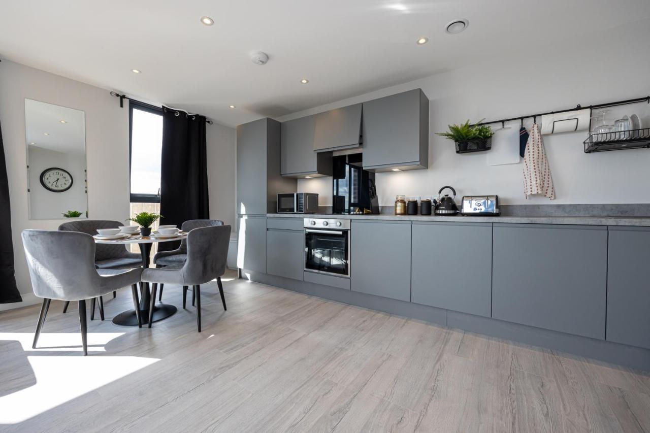 Contemporary 3 Bedrooms Apartment Manchester City Exterior foto