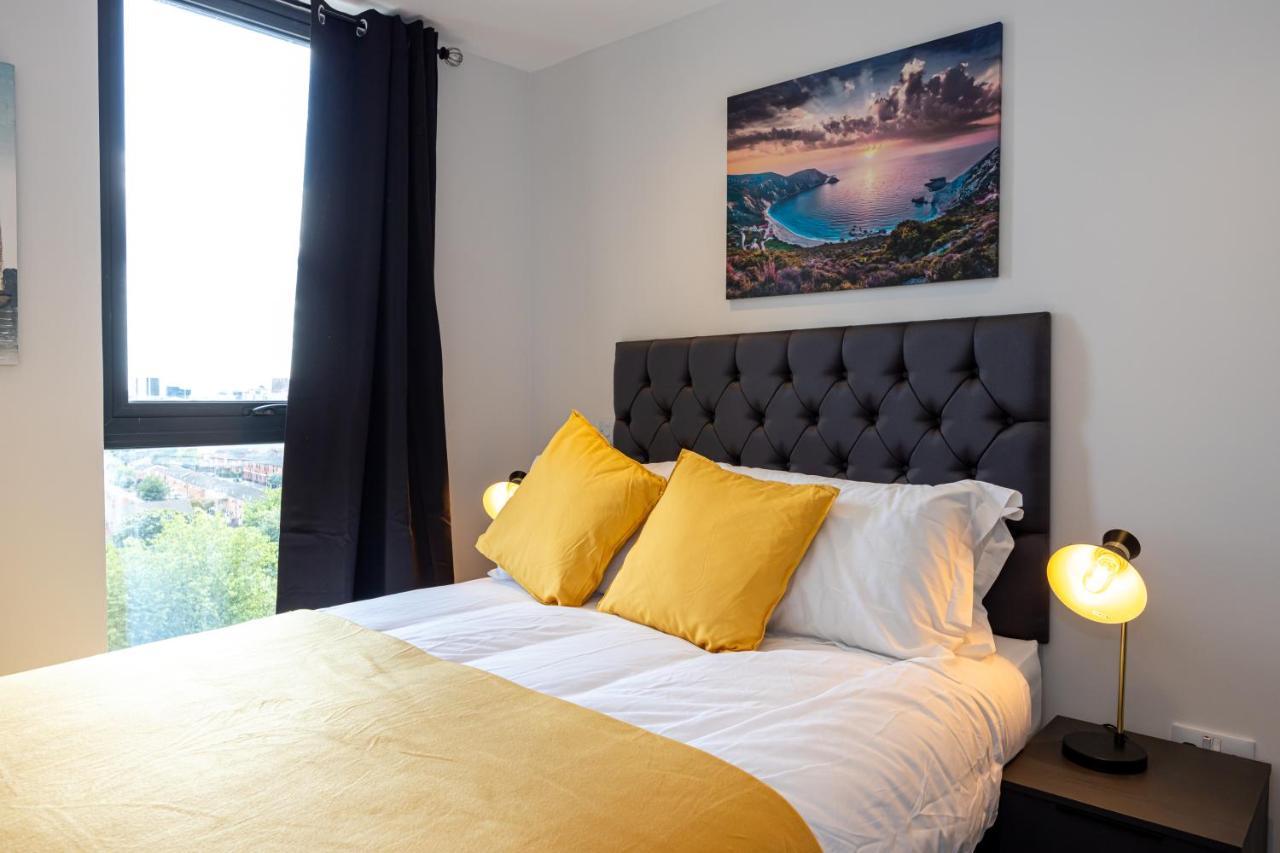 Contemporary 3 Bedrooms Apartment Manchester City Exterior foto