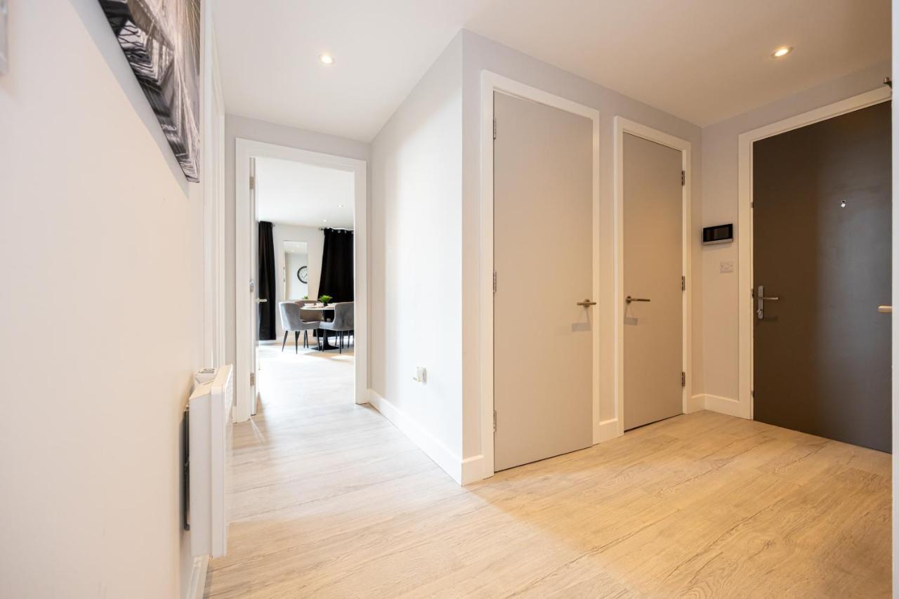 Contemporary 3 Bedrooms Apartment Manchester City Exterior foto